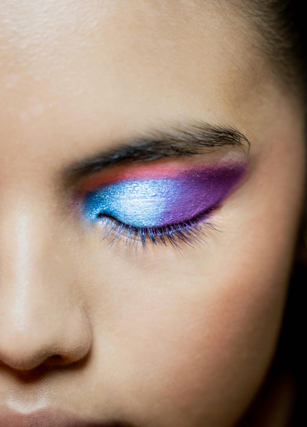 icy blue makeup looks for fair skin beginners